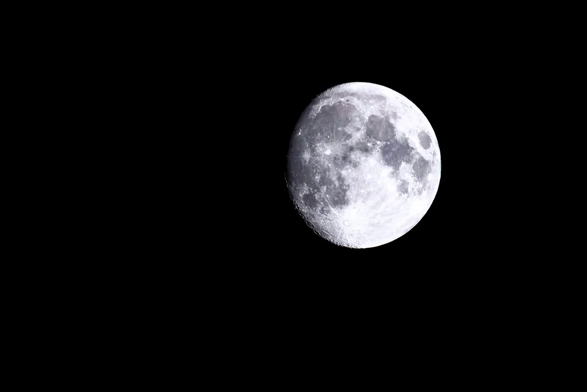 What Is a Waxing Crescent Moon?